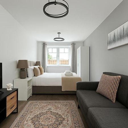 Bright Private Rooms - Peaceful Morden Location Londres Extérieur photo